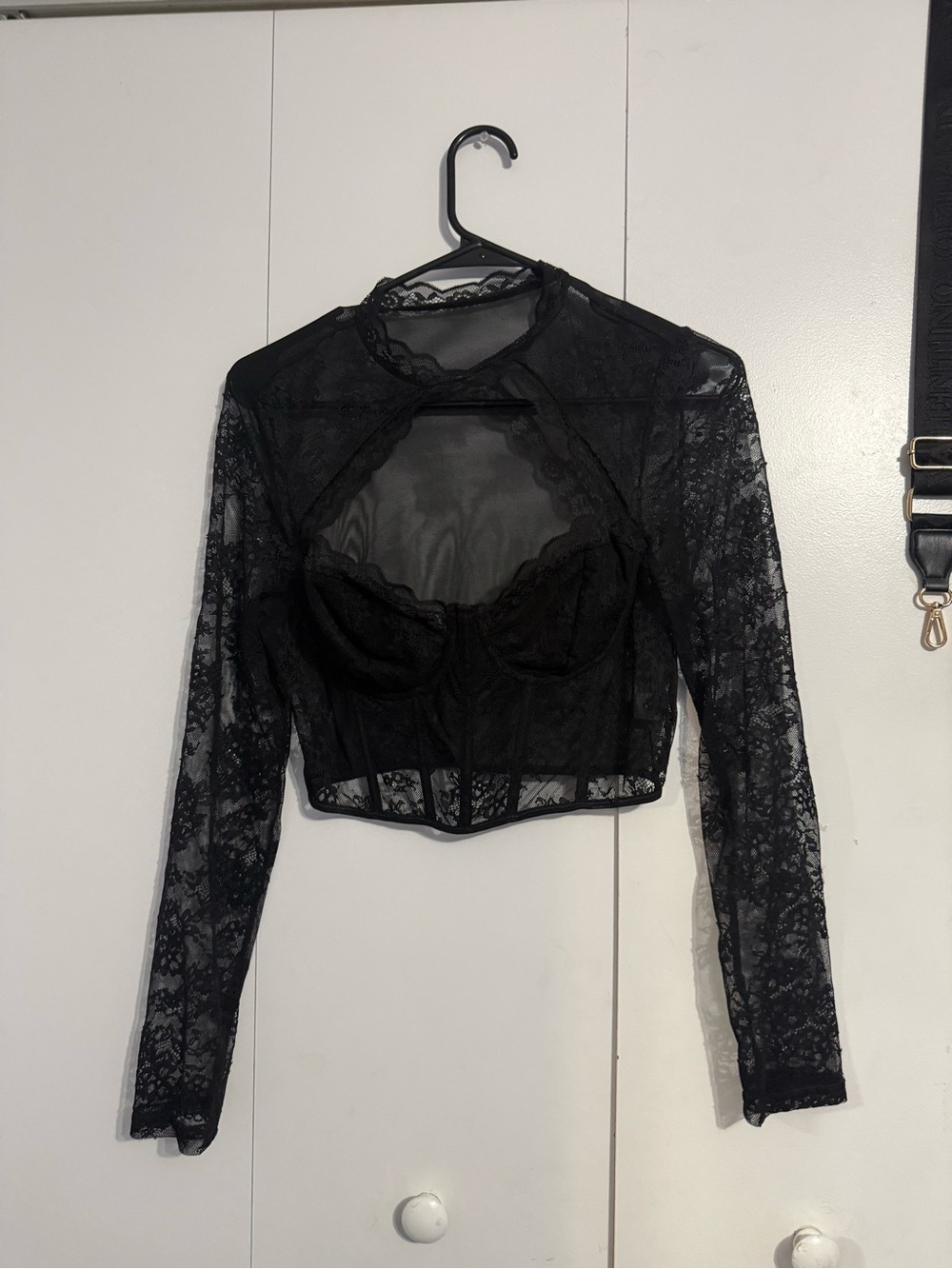 SHEIN Black Lace Long Sleeve Cropped Corset Top